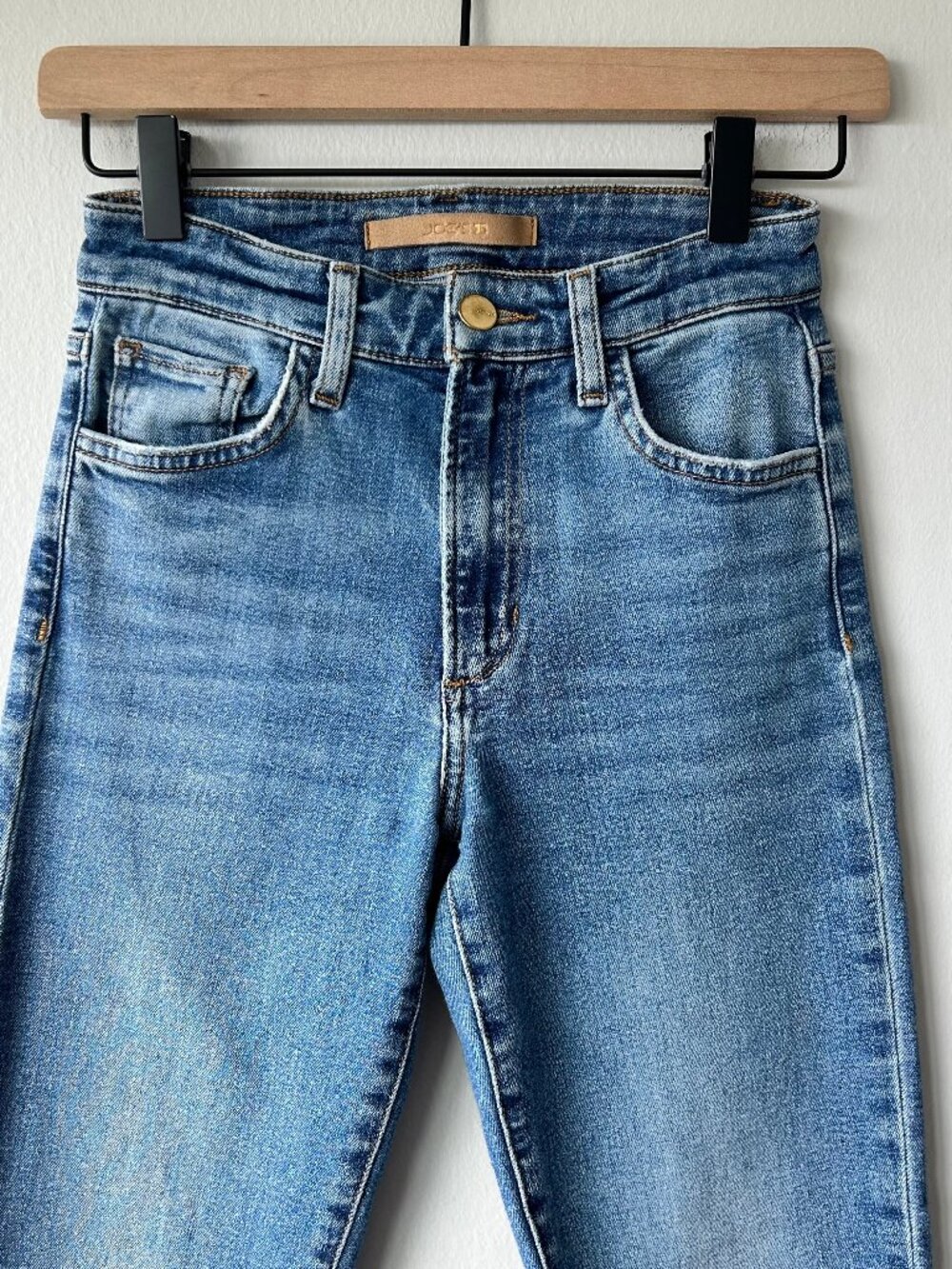 Joe's Jeans The Callie High Rise Cropped Bootcut Jeans Size 24 Medium Wash - Picture 4 of 13